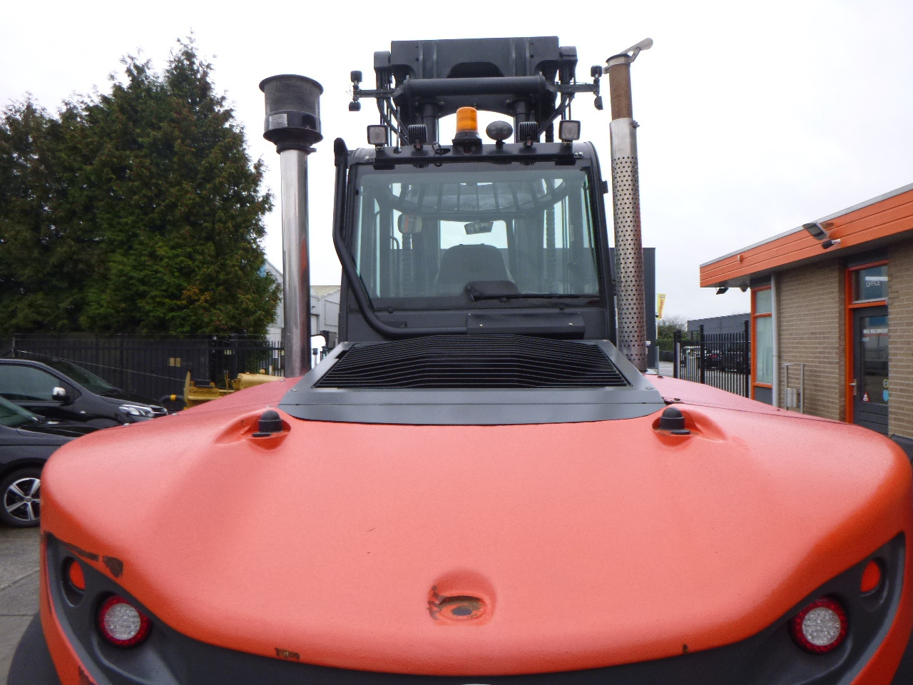 Carretilla elevadora diésel LINDE H140/1200-02: foto 18 Carretilla elevadora diésel LINDE H140/1200-02: foto 18