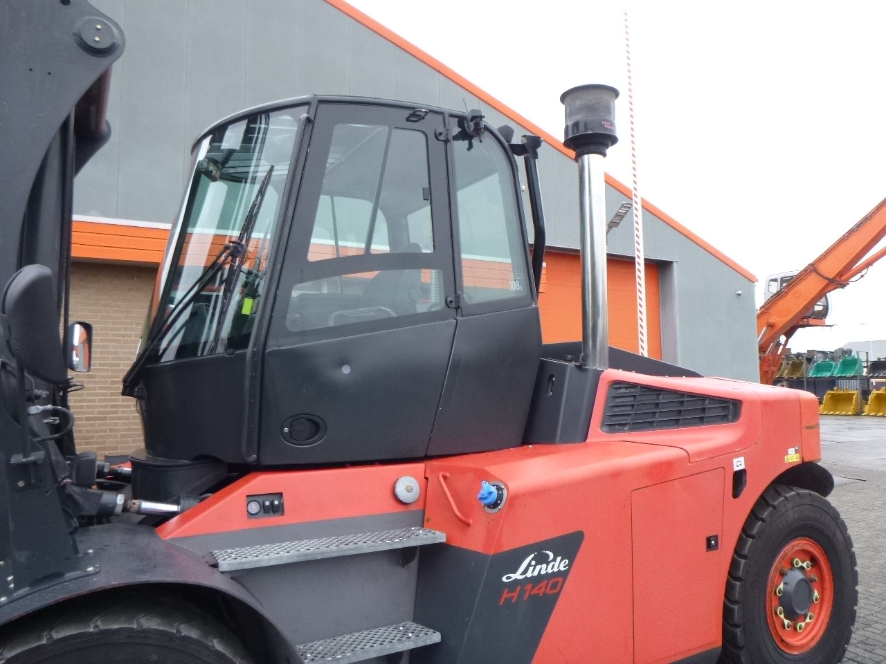 Carretilla elevadora diésel LINDE H140/1200-02: foto 16 Carretilla elevadora diésel LINDE H140/1200-02: foto 16