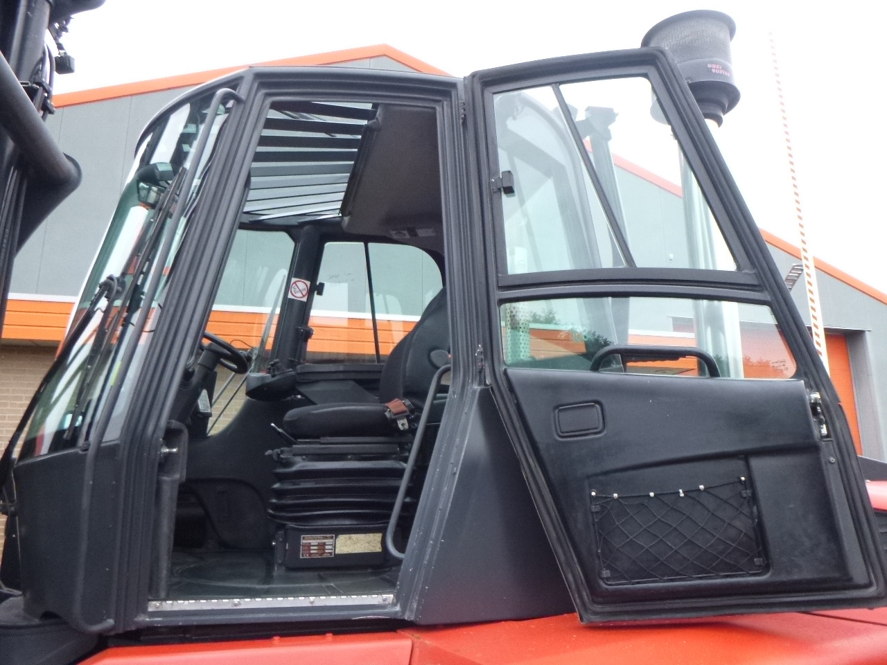 Carretilla elevadora diésel LINDE H140/1200-02: foto 23 Carretilla elevadora diésel LINDE H140/1200-02: foto 23