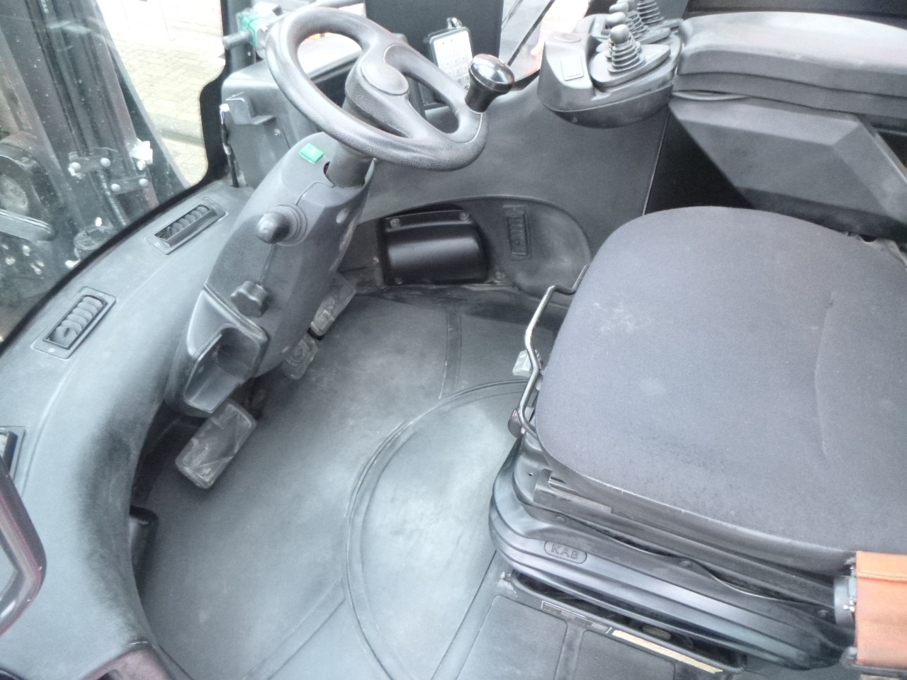 Carretilla elevadora diésel LINDE H140/1200-02: foto 27 Carretilla elevadora diésel LINDE H140/1200-02: foto 27