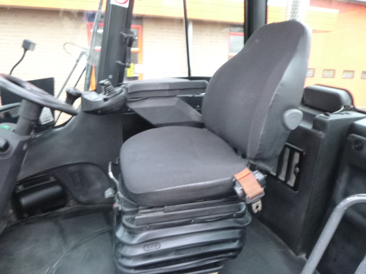 Carretilla elevadora diésel LINDE H140/1200-02: foto 26 Carretilla elevadora diésel LINDE H140/1200-02: foto 26