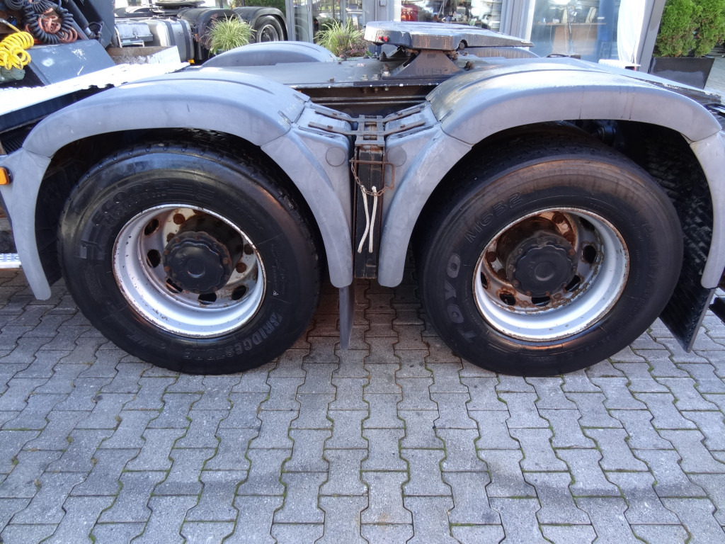 MAN TGX 33.480 6X4 Kran MKG 381 bis 20 Meter - Cabeza tractora: foto 3 MAN TGX 33.480 6X4 Kran MKG 381 bis 20 Meter - Cabeza tractora: foto 3