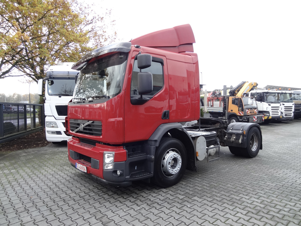 Volvo FE320 Fahrschule/ driving school - Cabeza tractora: foto 1 Volvo FE320 Fahrschule/ driving school - Cabeza tractora: foto 1