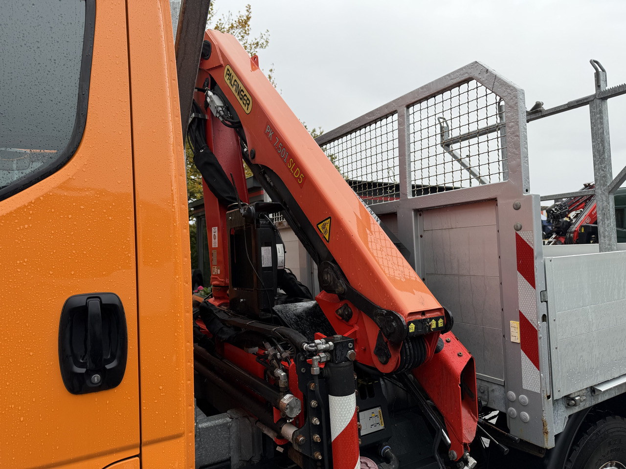 Iveco Daily 55S18W 4X4 Palfinger PK 7.501 - Furgoneta caja abierta: foto 4 Iveco Daily 55S18W 4X4 Palfinger PK 7.501 - Furgoneta caja abierta: foto 4