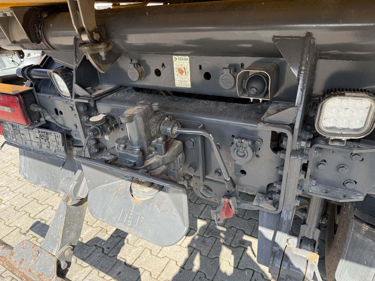 MAN TGS 41.500 8X6 BB Meiller - Camión volquete: foto 4 MAN TGS 41.500 8X6 BB Meiller - Camión volquete: foto 4