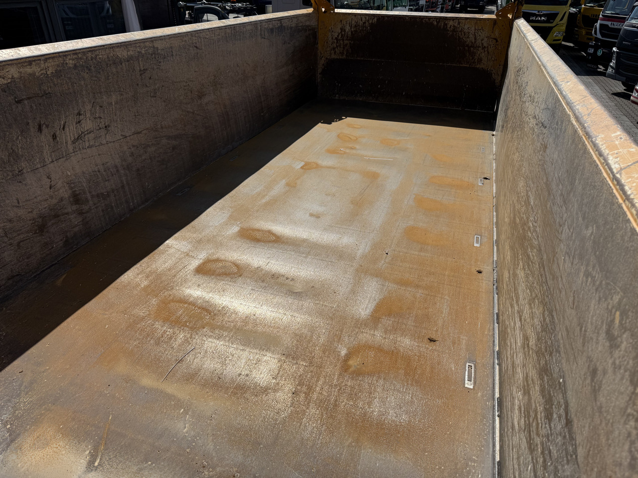 MAN TGS 41.500 8X6 BB Meiller - Camión volquete: foto 2 MAN TGS 41.500 8X6 BB Meiller - Camión volquete: foto 2