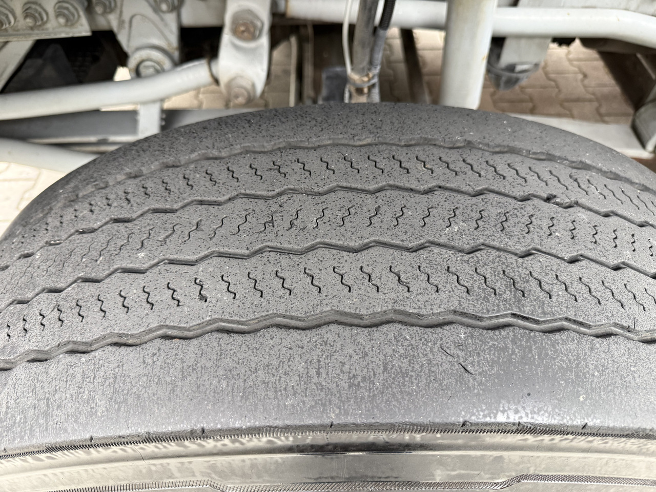 Mercedes-Benz Arocs 3245 K 8X4 Haken - Camión multibasculante: foto 5 Mercedes-Benz Arocs 3245 K 8X4 Haken - Camión multibasculante: foto 5