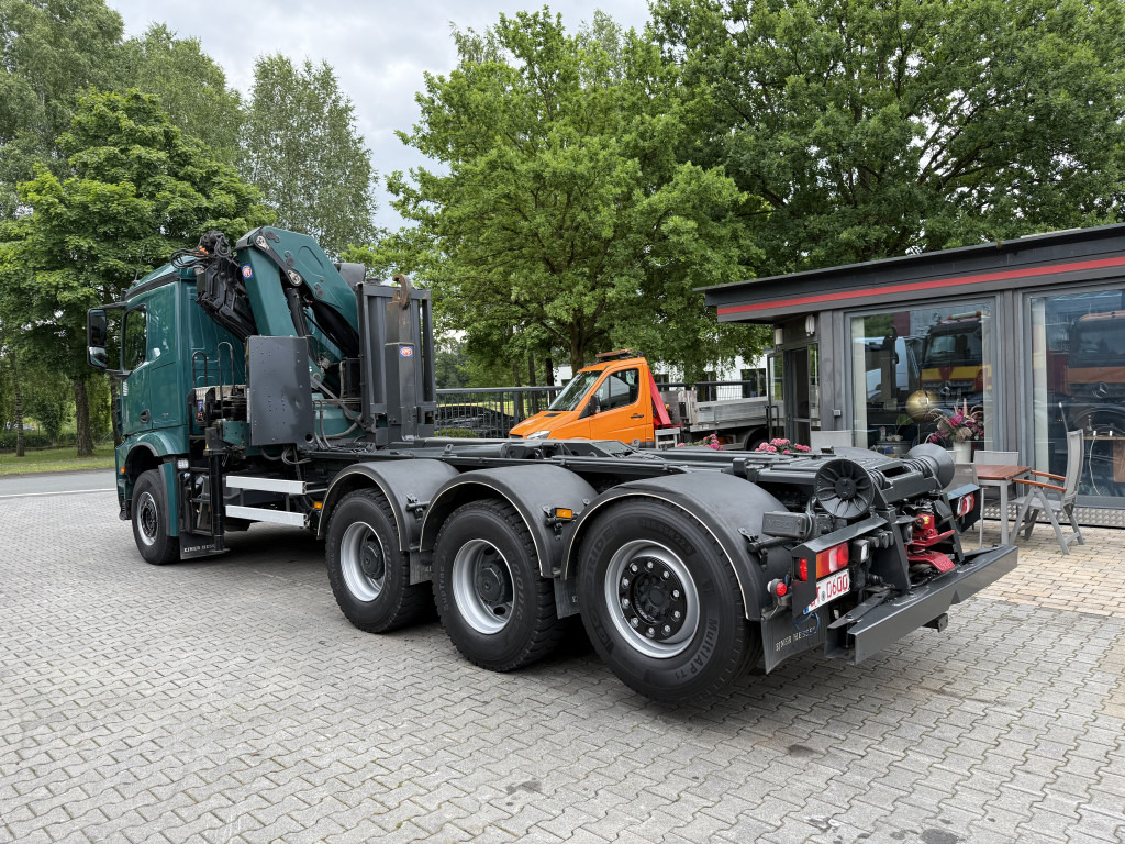 Camión multibasculante, Camión grúa Mercedes-Benz Arocs 3251 8X4 Haken mit Kran HMF 2620 K5: foto 13 Camión multibasculante, Camión grúa Mercedes-Benz Arocs 3251 8X4 Haken mit Kran HMF 2620 K5: foto 13