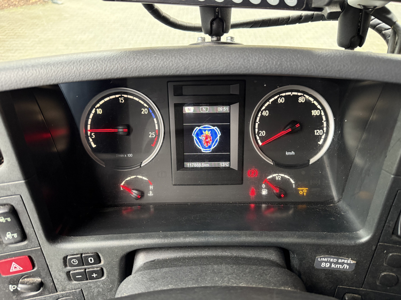 Scania P280 6X2*4 - Camión chasis: foto 4 Scania P280 6X2*4 - Camión chasis: foto 4