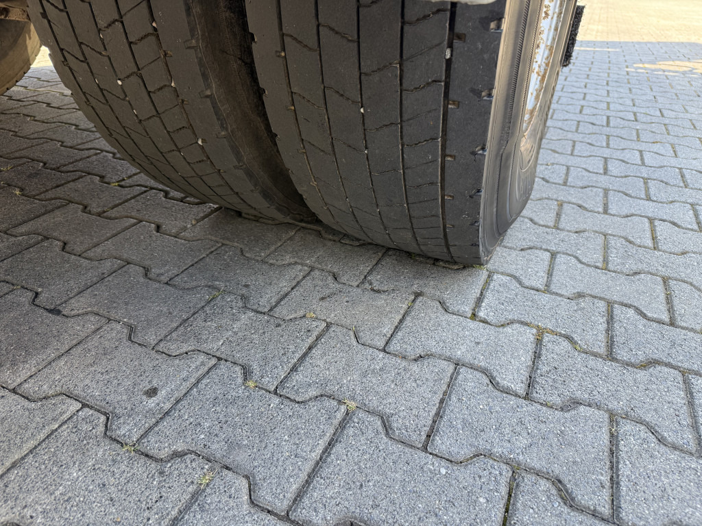 Volvo FM12 420 4X4 Kran MKG 300 bis 24 Meter - Camión grúa: foto 4 Volvo FM12 420 4X4 Kran MKG 300 bis 24 Meter - Camión grúa: foto 4