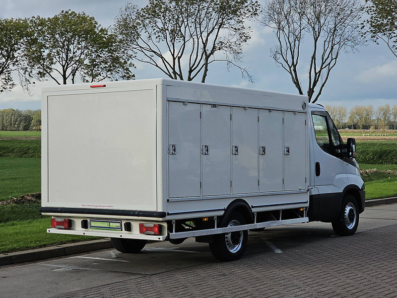 Iveco Daily 35 S 11 MANUAL 10 DOORS - Furgoneta frigorifica: foto 3 Iveco Daily 35 S 11 MANUAL 10 DOORS - Furgoneta frigorifica: foto 3