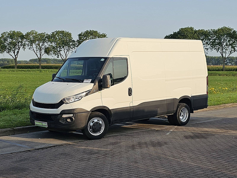 Iveco Daily 35C15 L2H2 Dubbellucht! - Furgón: foto 2 Iveco Daily 35C15 L2H2 Dubbellucht! - Furgón: foto 2