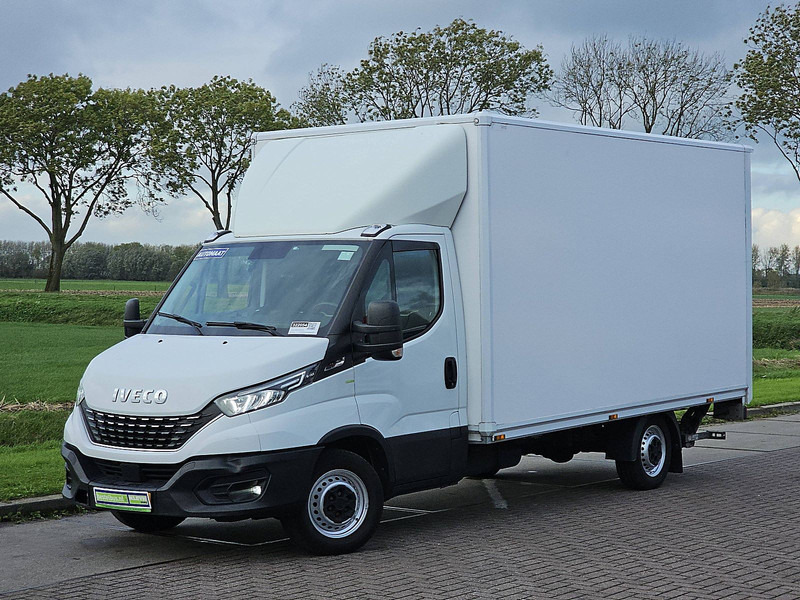 Iveco Daily 35S18 3.0ltr ac aut. EUR6 - Furgoneta caja cerrada: foto 2 Iveco Daily 35S18 3.0ltr ac aut. EUR6 - Furgoneta caja cerrada: foto 2