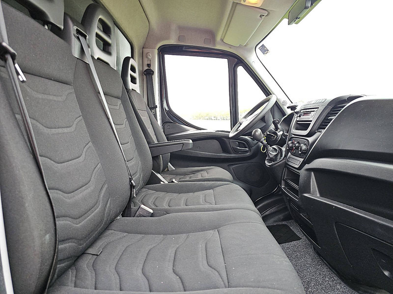 Furgoneta caja cerrada Iveco Daily 40C15 3.0 ltr: foto 7 Furgoneta caja cerrada Iveco Daily 40C15 3.0 ltr: foto 7