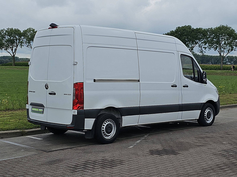 Mercedes-Benz Sprinter 314 L2H2 Mbux Airco Eur6 - Furgón: foto 3 Mercedes-Benz Sprinter 314 L2H2 Mbux Airco Eur6 - Furgón: foto 3