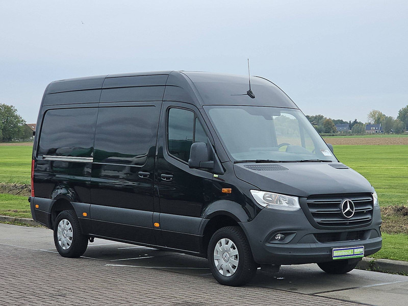 Mercedes-Benz Sprinter 317 L2H2 Mbux 360camera! - Furgón: foto 5 Mercedes-Benz Sprinter 317 L2H2 Mbux 360camera! - Furgón: foto 5