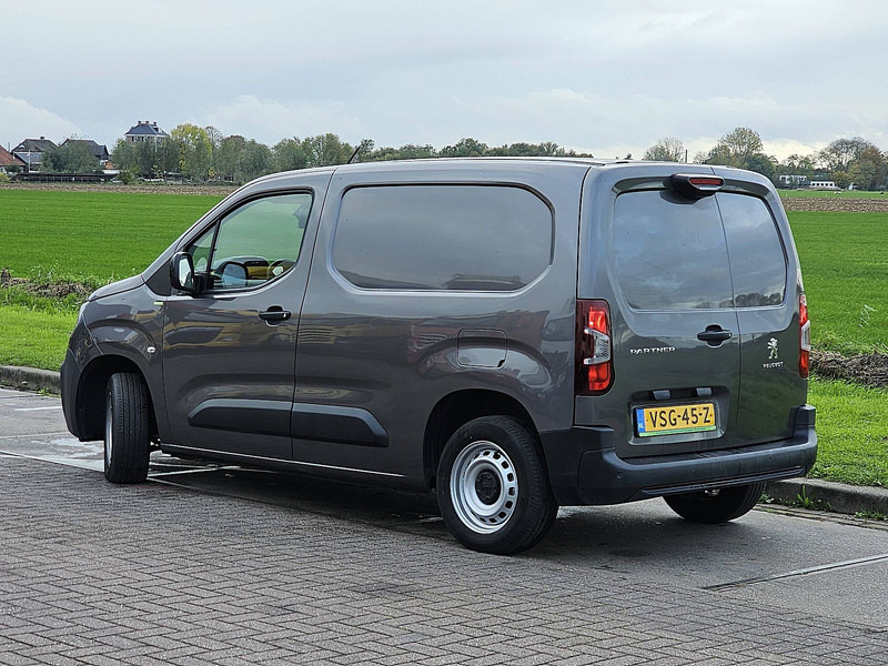 Leasing de Peugeot Partner  1.5 BHDI 102 Peugeot Partner  1.5 BHDI 102: foto 6 Leasing de Peugeot Partner  1.5 BHDI 102 Peugeot Partner  1.5 BHDI 102: foto 6