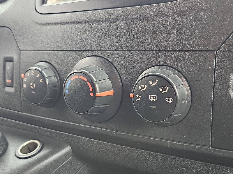 Furgoneta caja cerrada Renault Master T35 ac navi EURO6: foto 10 Furgoneta caja cerrada Renault Master T35 ac navi EURO6: foto 10