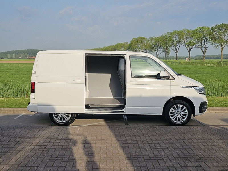 Furgoneta pequeña Volkswagen Transporter 2.0 TDI L1H1 BULLI LED NAP!: foto 13