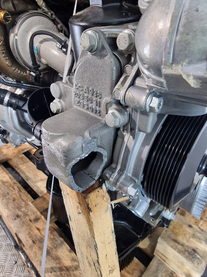 Motor para Maquinaria industrial Mercedes Benz OM936LA.E5-2 E9H01 Twin Turbo Engine (Industrial) 935.916: foto 11