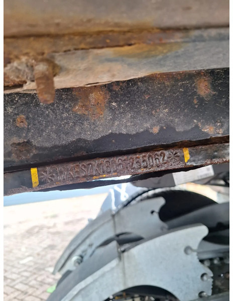 Semirremolque caja cerrada Krone SZK18: foto 8