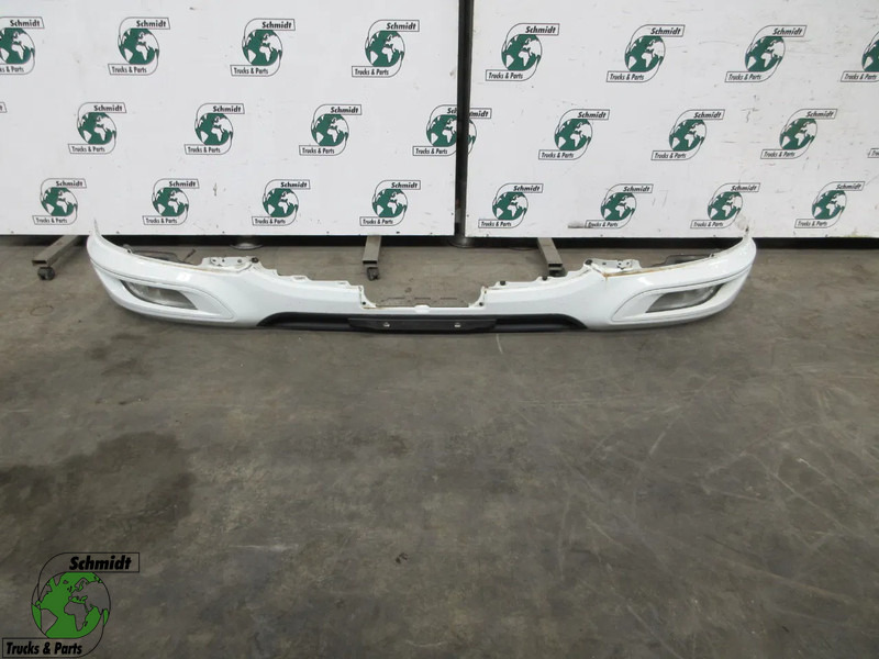 DAF 1876631 DAF CF 450 BUMPER MODEL 2021 EURO 6 NIEUWE EN GEBRUIKT - Parachoques para Camión: foto 1 DAF 1876631 DAF CF 450 BUMPER MODEL 2021 EURO 6 NIEUWE EN GEBRUIKT - Parachoques para Camión: foto 1