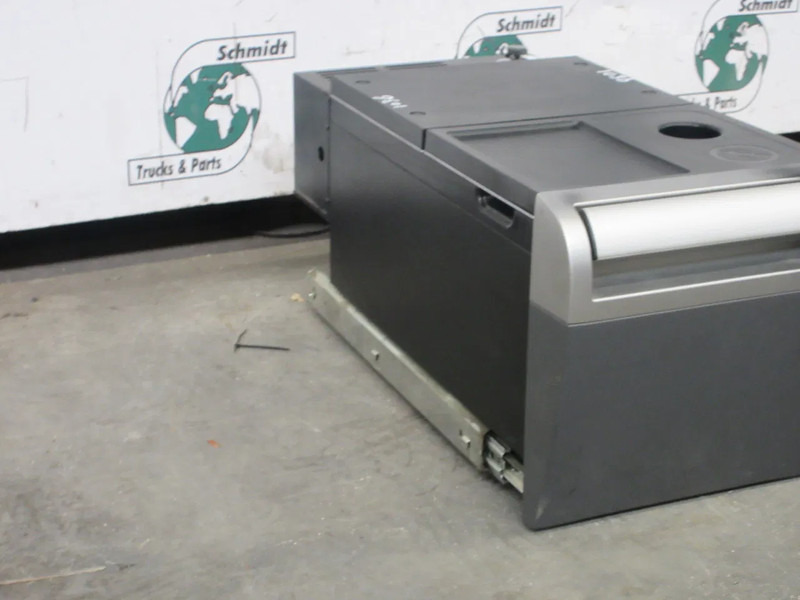 DAF 2019771 KOELKAST 40 LITER DAF XF 480 EURO 6 MODEL 2021 - Sistema eléctrico para Camión: foto 4 DAF 2019771 KOELKAST 40 LITER DAF XF 480 EURO 6 MODEL 2021 - Sistema eléctrico para Camión: foto 4