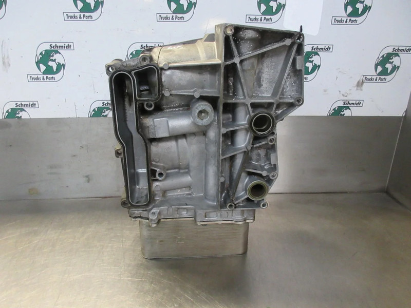 DAF XF460 1905847/2273314 OLIEMODULE EURO 6 - Enfriador de aceite para Camión: foto 2 DAF XF460 1905847/2273314 OLIEMODULE EURO 6 - Enfriador de aceite para Camión: foto 2