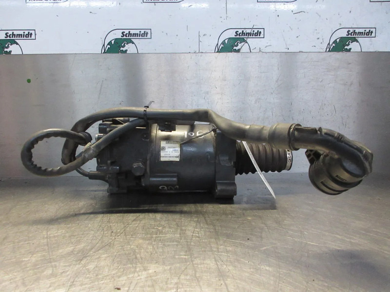 Iveco 500056629 // 42560762 IVECO HI WAY KOPPELINGS POMP EURO 6 - Embrague y piezas para Camión: foto 3 Iveco 500056629 // 42560762 IVECO HI WAY KOPPELINGS POMP EURO 6 - Embrague y piezas para Camión: foto 3