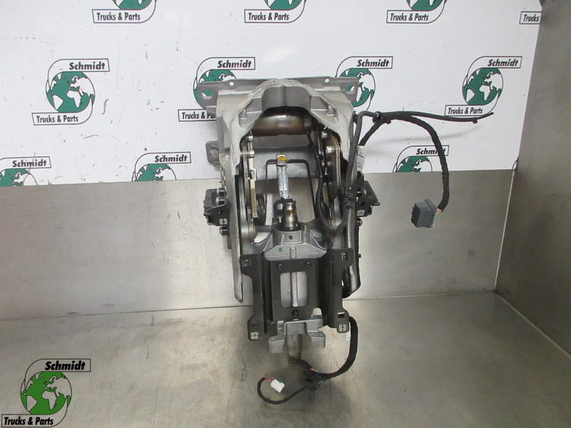 Mercedes-Benz A 960 460 08 16 STUURKOLOM MERCEDES BENZ EURO 6 - Columna de dirección para Camión: foto 1 Mercedes-Benz A 960 460 08 16 STUURKOLOM MERCEDES BENZ EURO 6 - Columna de dirección para Camión: foto 1