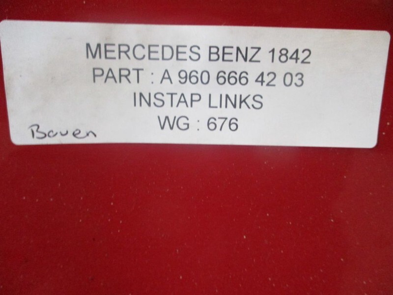 Mercedes-Benz A 960 666 42 03 Instap Links - Cabina e interior para Camión: foto 3 Mercedes-Benz A 960 666 42 03 Instap Links - Cabina e interior para Camión: foto 3