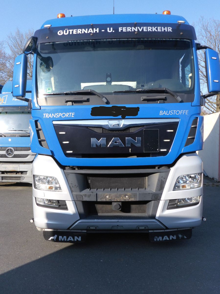 MAN TGX 18.440 Top Zustand Reifen 70 % grossesHaus - Cabeza tractora: foto 2 MAN TGX 18.440 Top Zustand Reifen 70 % grossesHaus - Cabeza tractora: foto 2