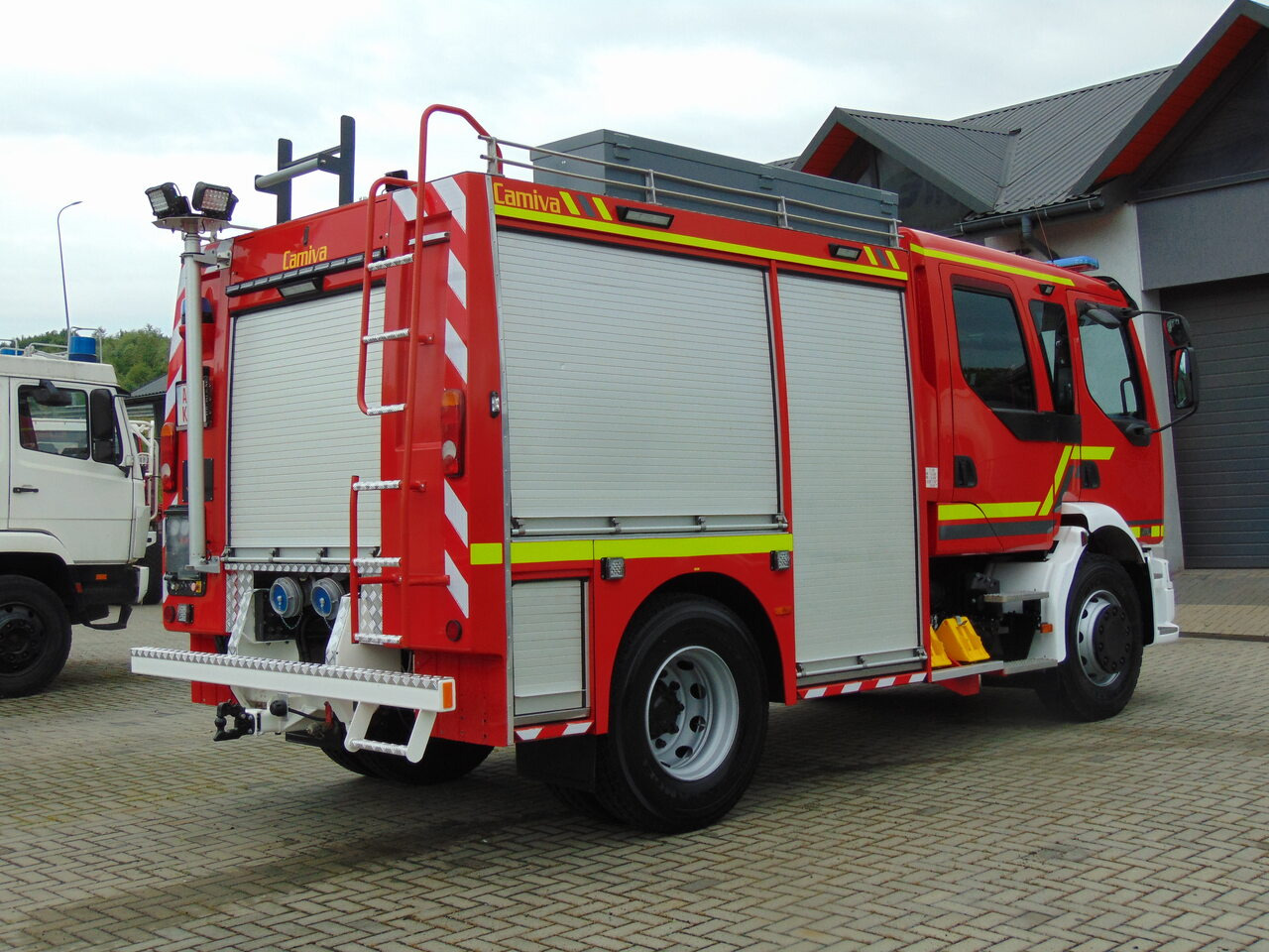 RENAULT Midlum 270dCi Camiva - Camión de bomberos: foto 4 RENAULT Midlum 270dCi Camiva - Camión de bomberos: foto 4