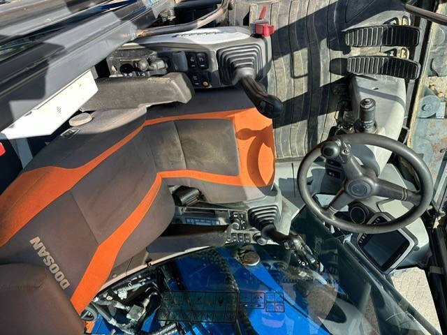 Doosan DX170W - Excavadora de ruedas: foto 2 Doosan DX170W - Excavadora de ruedas: foto 2