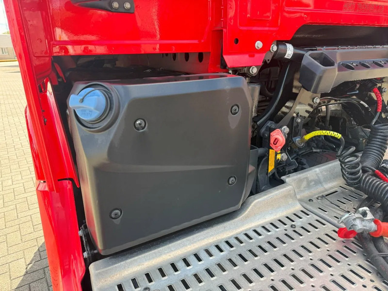 Cabeza tractora DAF XF450 FT / ENGINE RUNNING / ONLY:132521 KM / HYDRAULICS / DIGITAL DASH / DEB / HIGH CAB / AUTOMATIC / EURO-6 / 2024: foto 15 Cabeza tractora DAF XF450 FT / ENGINE RUNNING / ONLY:132521 KM / HYDRAULICS / DIGITAL DASH / DEB / HIGH CAB / AUTOMATIC / EURO-6 / 2024: foto 15