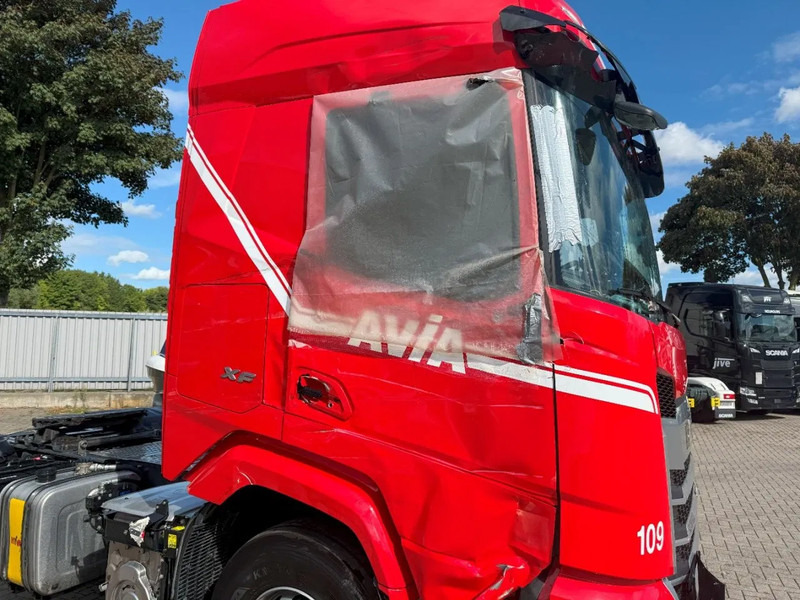 Cabeza tractora DAF XF450 FT / ENGINE RUNNING / ONLY:132521 KM / HYDRAULICS / DIGITAL DASH / DEB / HIGH CAB / AUTOMATIC / EURO-6 / 2024: foto 10 Cabeza tractora DAF XF450 FT / ENGINE RUNNING / ONLY:132521 KM / HYDRAULICS / DIGITAL DASH / DEB / HIGH CAB / AUTOMATIC / EURO-6 / 2024: foto 10