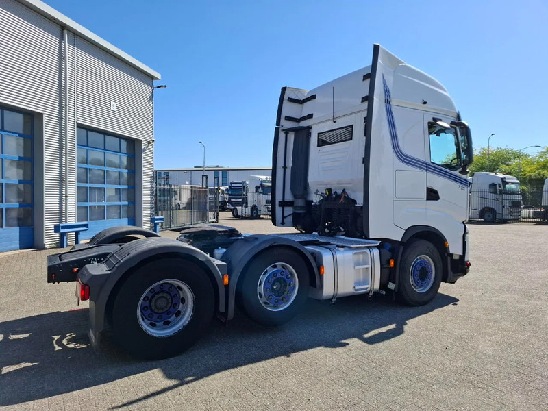 Iveco Stralis S-Way 510 / NL TRUCK / ONLY:469385 KM / TUV:19-07-2026 / LIFT+LENKACHSE / ACC / LWDS / FRIDGE / LEATHER / AUTOMATIC / EU - Cabeza tractora: foto 5 Iveco Stralis S-Way 510 / NL TRUCK / ONLY:469385 KM / TUV:19-07-2026 / LIFT+LENKACHSE / ACC / LWDS / FRIDGE / LEATHER / AUTOMATIC / EU - Cabeza tractora: foto 5