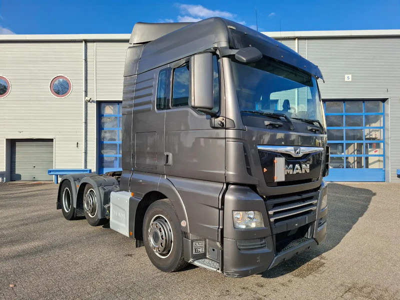 MAN TGX 26.460 / INTARDER / ACC / LWDS / LIFT AXLE / FRIDGE / 2XBED / AUTOMATIC / EURO-6 / 2020 - Cabeza tractora: foto 2 MAN TGX 26.460 / INTARDER / ACC / LWDS / LIFT AXLE / FRIDGE / 2XBED / AUTOMATIC / EURO-6 / 2020 - Cabeza tractora: foto 2