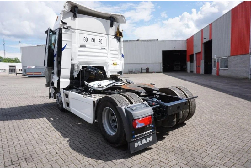 MAN TGX18.470 / AUTOMATIC / INTARDER / NEW TYPE / EURO-6 / 2021 - Cabeza tractora: foto 4 MAN TGX18.470 / AUTOMATIC / INTARDER / NEW TYPE / EURO-6 / 2021 - Cabeza tractora: foto 4