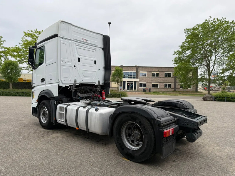 Mercedes-Benz Actros 1945 / HYDRAULICS / LWDS / AIRCO / SMART TACHO / 2XBED / FRIDGE / AUTOMATIC / EURO-6 / 2019 - Cabeza tractora: foto 3 Mercedes-Benz Actros 1945 / HYDRAULICS / LWDS / AIRCO / SMART TACHO / 2XBED / FRIDGE / AUTOMATIC / EURO-6 / 2019 - Cabeza tractora: foto 3