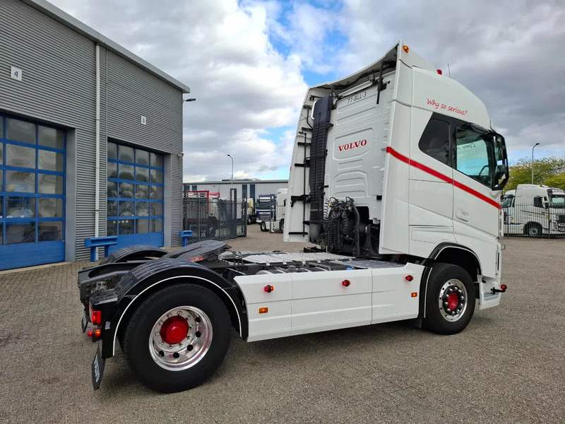Volvo FH4-460 / CLEAN NL TRUCK / VEB+ / ADR / ACC / LWDS / DAS / DOUBLE TANK / LEATHER / FRIDGE / ALCOA / EURO-6 / 2016 - Cabeza tractora: foto 5 Volvo FH4-460 / CLEAN NL TRUCK / VEB+ / ADR / ACC / LWDS / DAS / DOUBLE TANK / LEATHER / FRIDGE / ALCOA / EURO-6 / 2016 - Cabeza tractora: foto 5