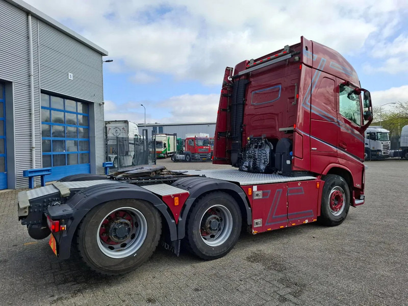 Volvo FH4-540 / 6X4 / BIG AXLE / HYDRAULICS / VEB+ / DYNAMIC STEERING / NAVI / ACC / LWDS / FULL-AIR / LEATHER / AUTOMATIC / EURO-6 / - Cabeza tractora: foto 5 Volvo FH4-540 / 6X4 / BIG AXLE / HYDRAULICS / VEB+ / DYNAMIC STEERING / NAVI / ACC / LWDS / FULL-AIR / LEATHER / AUTOMATIC / EURO-6 / - Cabeza tractora: foto 5