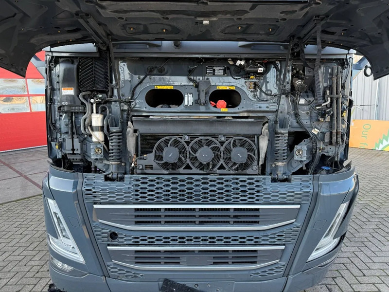 Volvo FH5-460 / VEB+ / HYDRAULICS / I-PARKCOOL / ONLY:188538 KM / FULL-AIR / ACC / LWDS / AUTOMATIC / EURO-6 / 2023 - Cabeza tractora: foto 5 Volvo FH5-460 / VEB+ / HYDRAULICS / I-PARKCOOL / ONLY:188538 KM / FULL-AIR / ACC / LWDS / AUTOMATIC / EURO-6 / 2023 - Cabeza tractora: foto 5