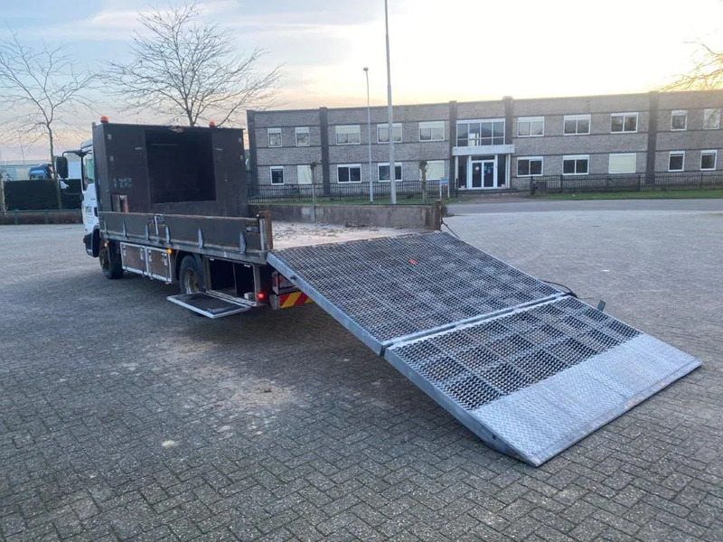 MAN TGL10-180 / HYDRAULISCH PLATFORM / ONLY: 428970 KM / MANUAL / EURO-4 / 2007 - Camión portavehículos: foto 4 MAN TGL10-180 / HYDRAULISCH PLATFORM / ONLY: 428970 KM / MANUAL / EURO-4 / 2007 - Camión portavehículos: foto 4