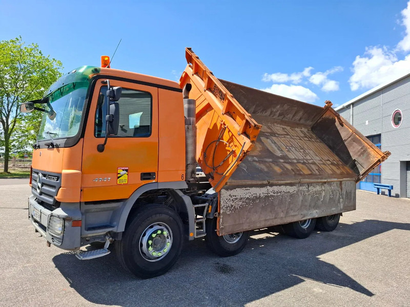 Mercedes-Benz Actros 4141 / 3SIDE MEILLER TIPPER / FULL-STEEL / DRUM BRAKES / ONLY:535937 KM / 2XSTEERING AXLE / AIRCO / AUTOMATIC / EURO-3 / - Camión volquete: foto 2 Mercedes-Benz Actros 4141 / 3SIDE MEILLER TIPPER / FULL-STEEL / DRUM BRAKES / ONLY:535937 KM / 2XSTEERING AXLE / AIRCO / AUTOMATIC / EURO-3 / - Camión volquete: foto 2
