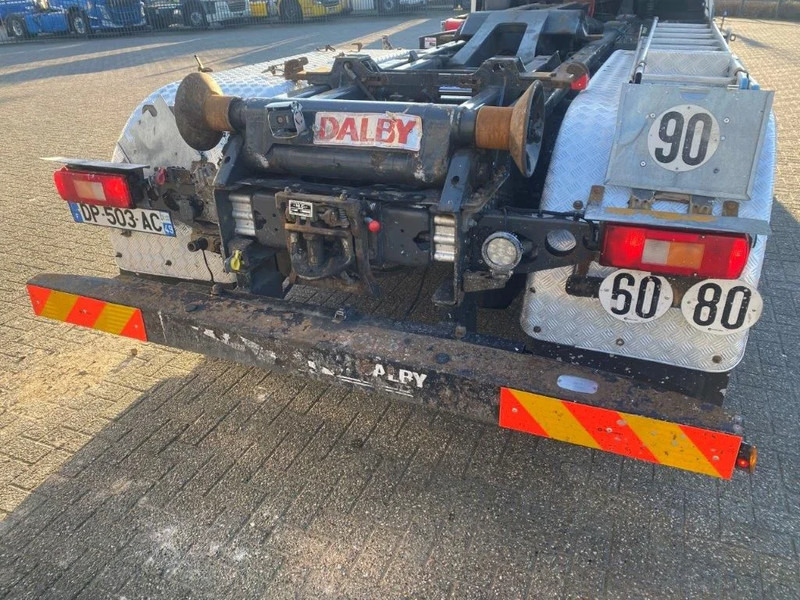 Volvo FH4-460 / VEB / I-PARKCOOL / 9000KG FRONT AXLE / DALBY HOOK 14250KG / AUTOMATIC / EURO-6 / 2015 - Camión multibasculante: foto 5 Volvo FH4-460 / VEB / I-PARKCOOL / 9000KG FRONT AXLE / DALBY HOOK 14250KG / AUTOMATIC / EURO-6 / 2015 - Camión multibasculante: foto 5