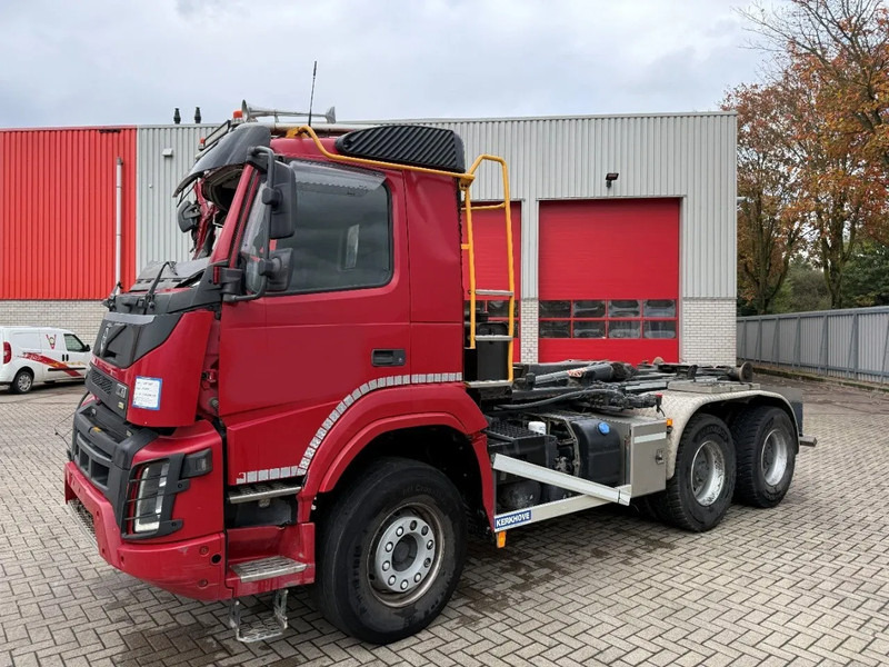 Volvo FMX4-500 / ENGINE RUNNING / VEB+ / 6X4 / BIG AXLE / AJK 20 TON HOOKLIFT / ONLY:276433 KM / AUTOMATIC / EURO-6 / 2020 - Camión multibasculante: foto 2 Volvo FMX4-500 / ENGINE RUNNING / VEB+ / 6X4 / BIG AXLE / AJK 20 TON HOOKLIFT / ONLY:276433 KM / AUTOMATIC / EURO-6 / 2020 - Camión multibasculante: foto 2