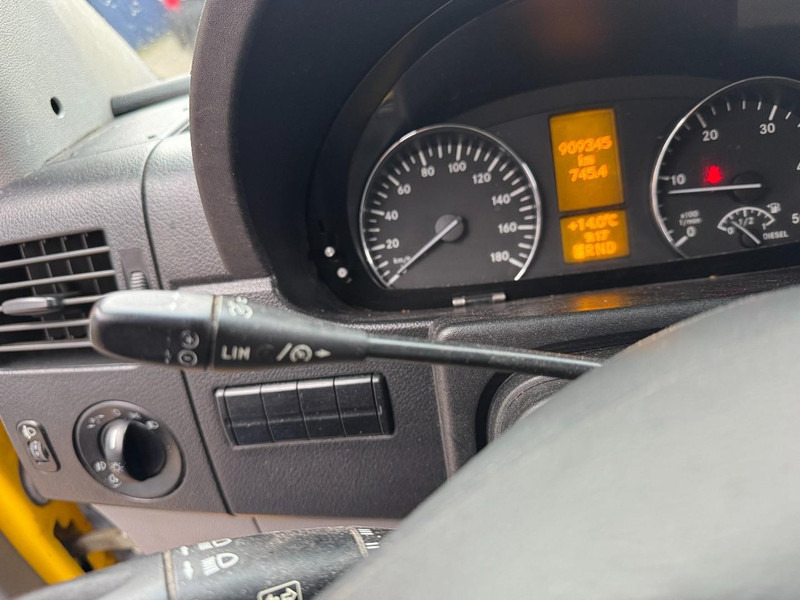 Furgón Mercedes-Benz Sprinter 316, Like new, BF3 Begleit- Escort- Convoi execptionnel, L2/H1: foto 20 Furgón Mercedes-Benz Sprinter 316, Like new, BF3 Begleit- Escort- Convoi execptionnel, L2/H1: foto 20