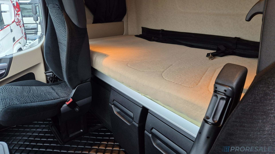 MERCEDES-BENZ ACTROS 1851 GIGA EURO 6 - Cabeza tractora: foto 5 MERCEDES-BENZ ACTROS 1851 GIGA EURO 6 - Cabeza tractora: foto 5