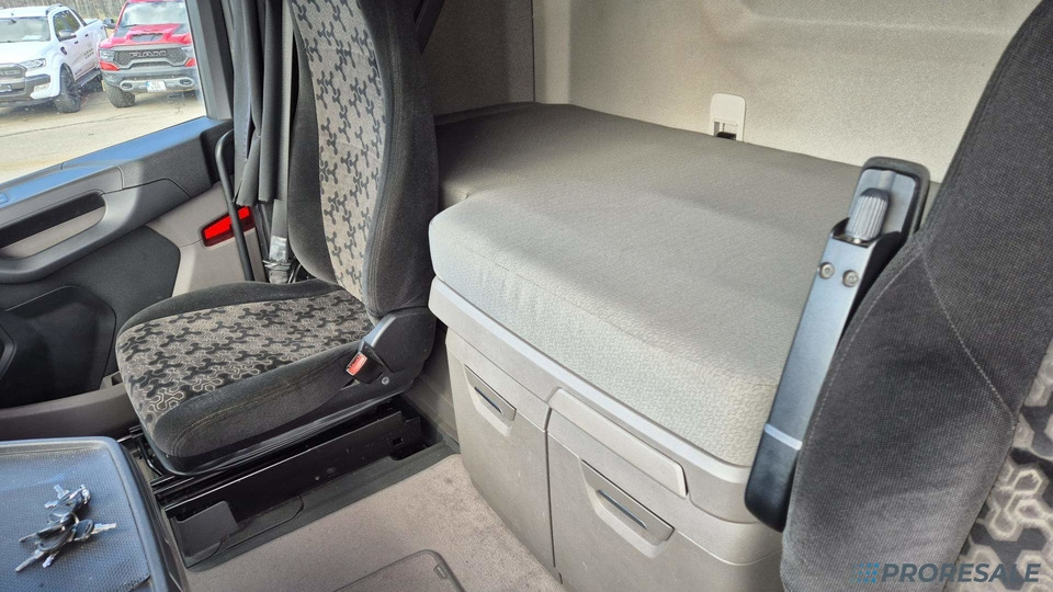 SCANIA S450 NGS LOW DECK TOP LINE EURO 6 - Cabeza tractora: foto 5 SCANIA S450 NGS LOW DECK TOP LINE EURO 6 - Cabeza tractora: foto 5